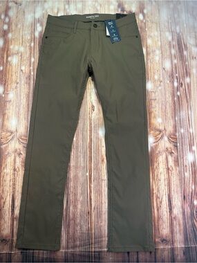 NWT Kenneth Cole Slimfit Lightweight Tech Mobility Trouser Olive Green Sz 32X32